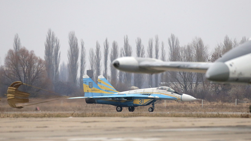Российские военные сбили украинский МиГ-29 в районе Красноармейска в ДНР